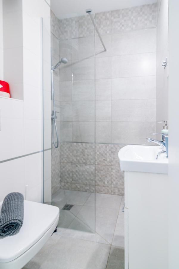 Apartment New &
